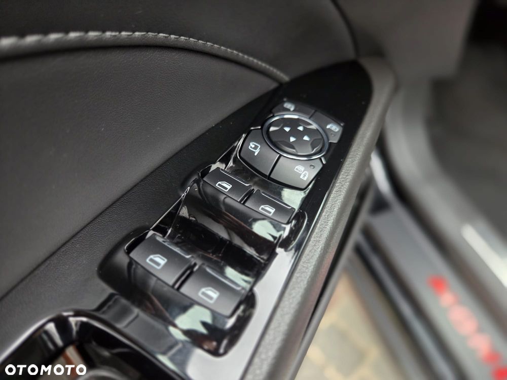 Ford Mondeo 2.0 TDCi Titanium PowerShift - 18