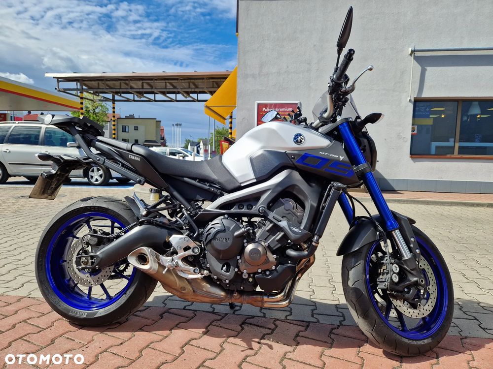 Yamaha MT - 12