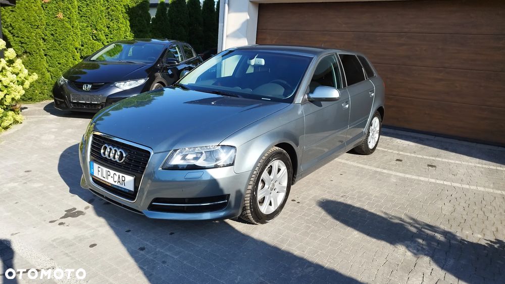 Audi A3 Sportback 2.0 TDI DPF Attraction - 1