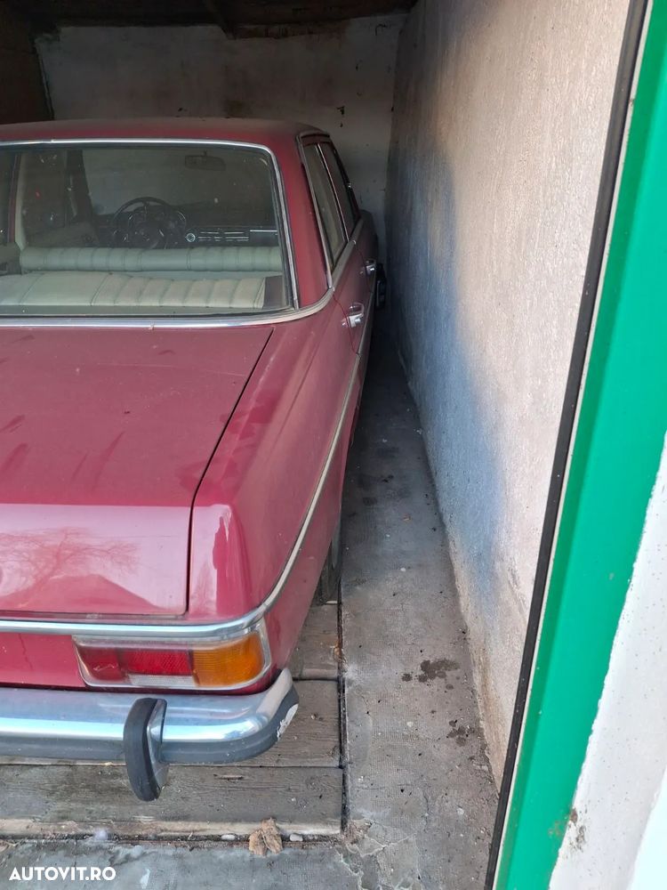 Mercedes-Benz W115 - 8