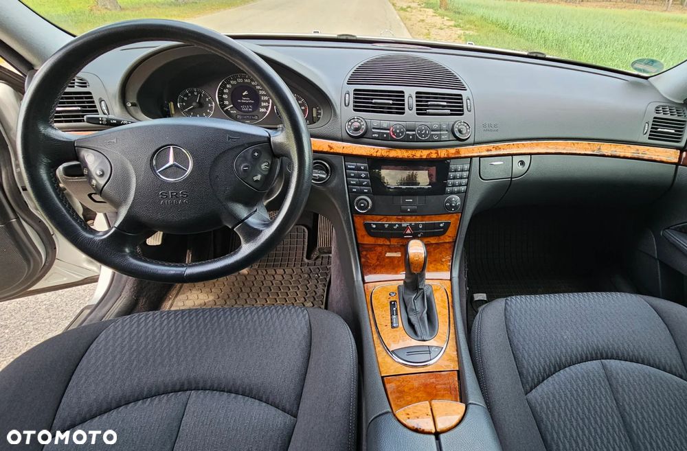 Mercedes-Benz Klasa E - 17