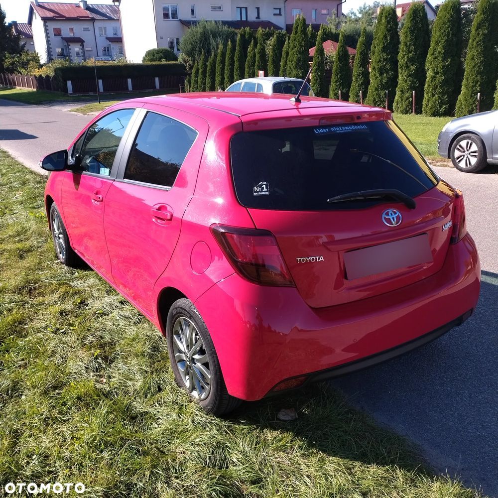 Toyota Yaris 1.33 Premium - 4