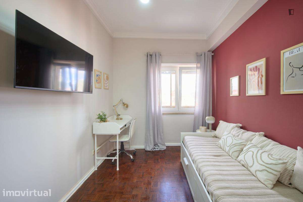Quarto - localizado em Alameda Lisbon - Grande imagem: 4/24