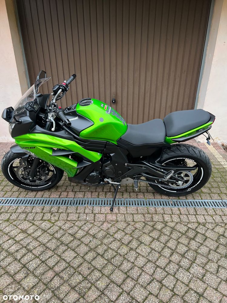 Kawasaki ER - 19