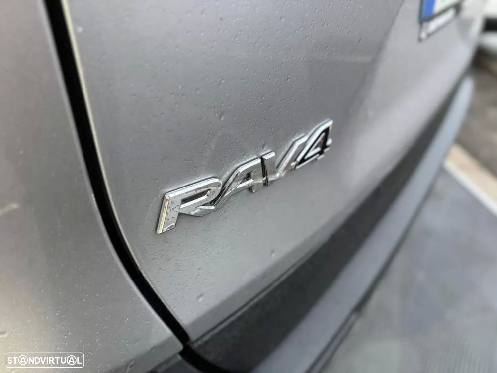 Toyota RAV4 2.5 HDF Exclusive - 19