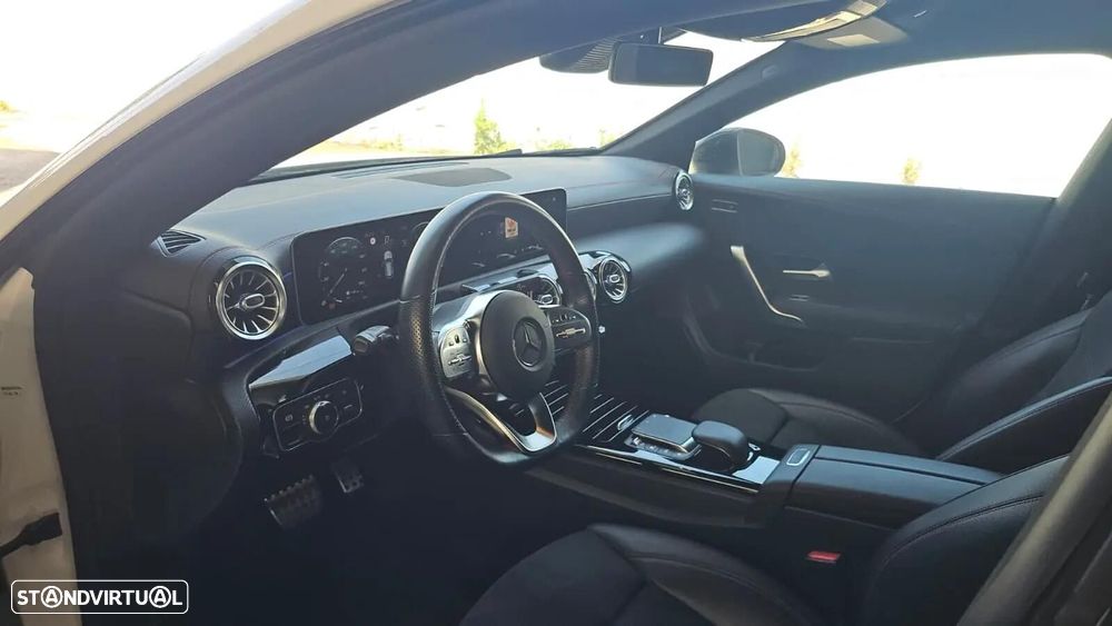 Mercedes-Benz CLA 180 d 7G-DCT AMG Line - 9