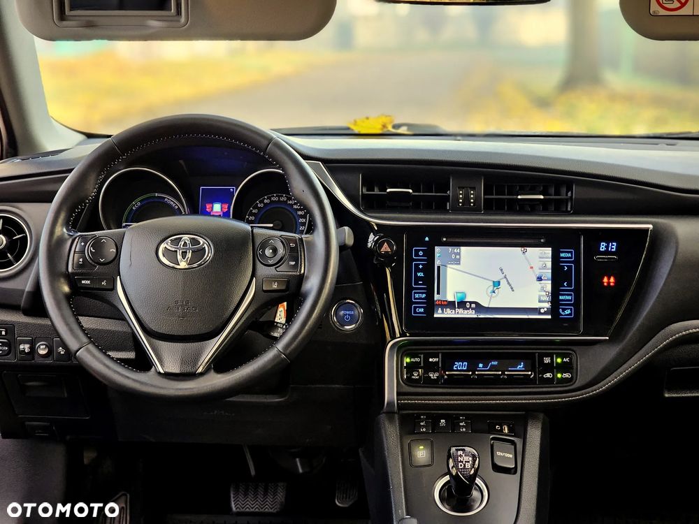Toyota Auris 1.8 HSD Luna - 24