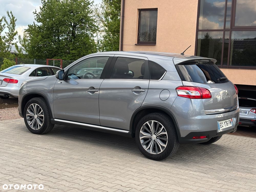 Peugeot 4008 - 3