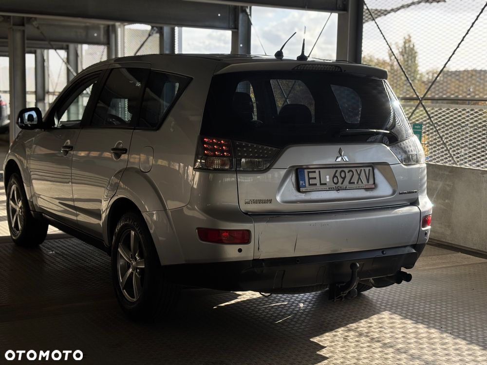 Mitsubishi Outlander 2009 photo 5
