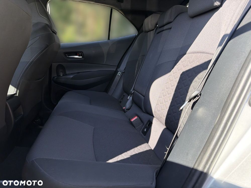 Toyota Corolla - 12