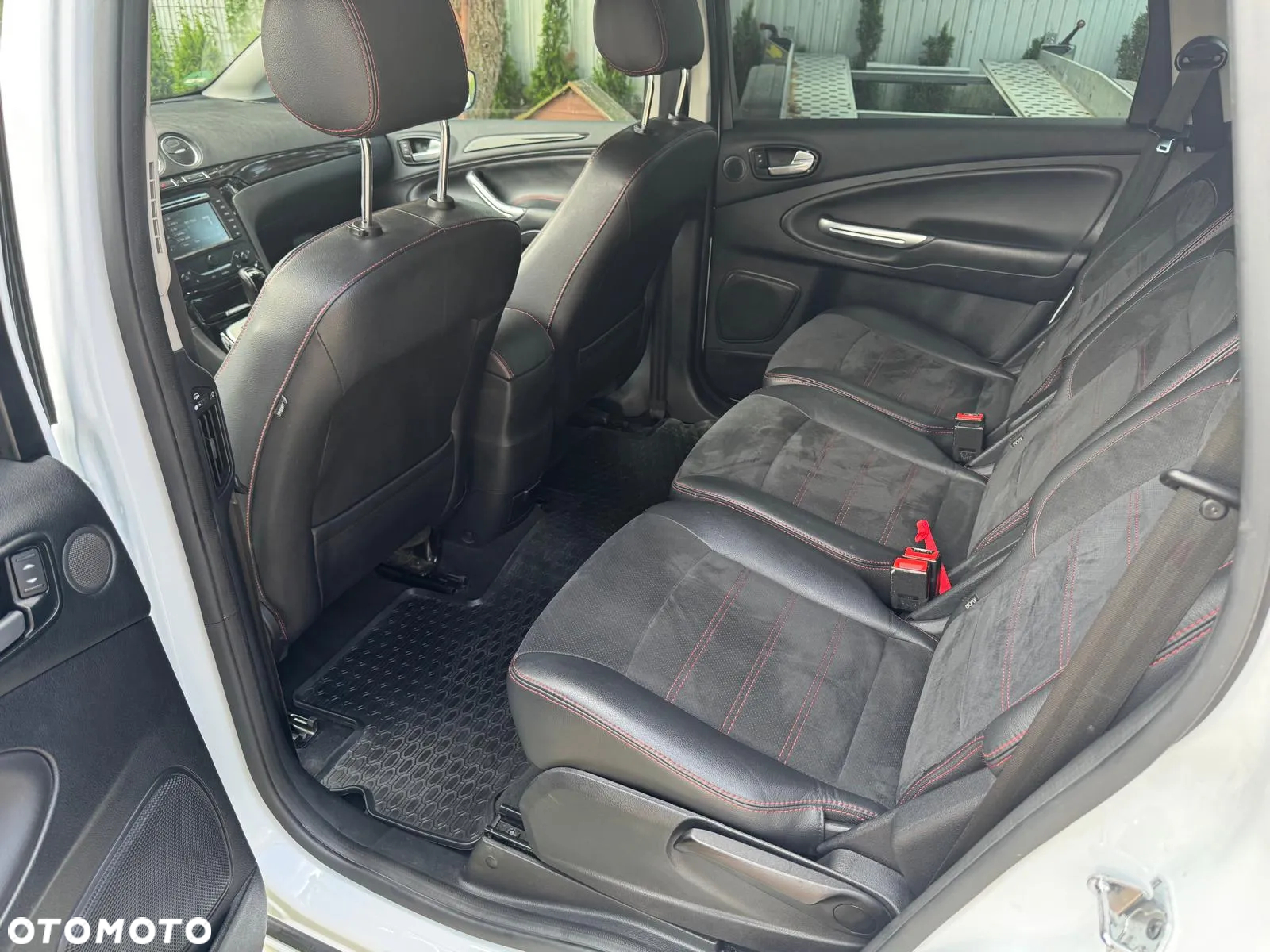 Ford S-Max 2.0 TDCi DPF Titanium - 11