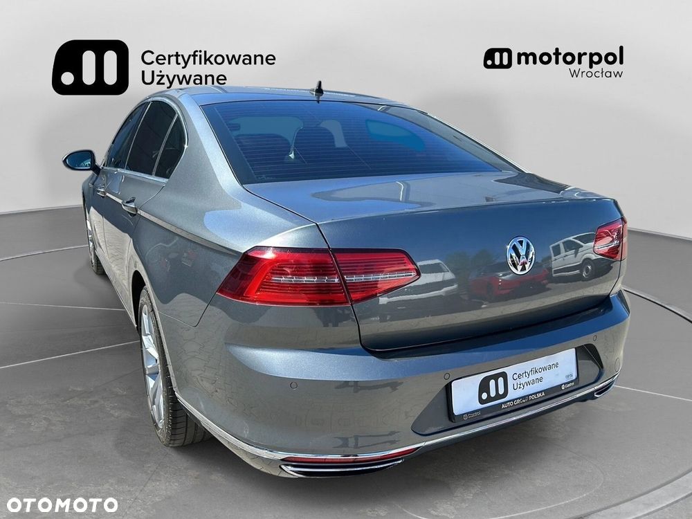 Volkswagen Passat 2.0 TSI BMT 4Mot Highline DSG - 2