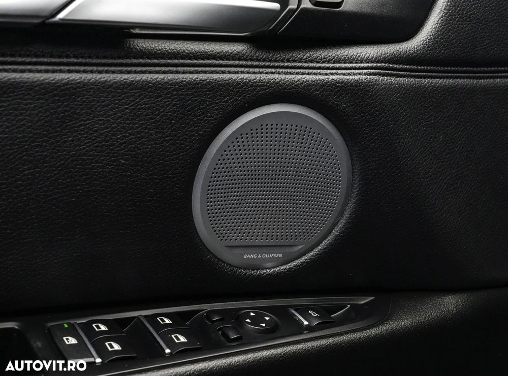 BMW X6 xDrive50i - 26