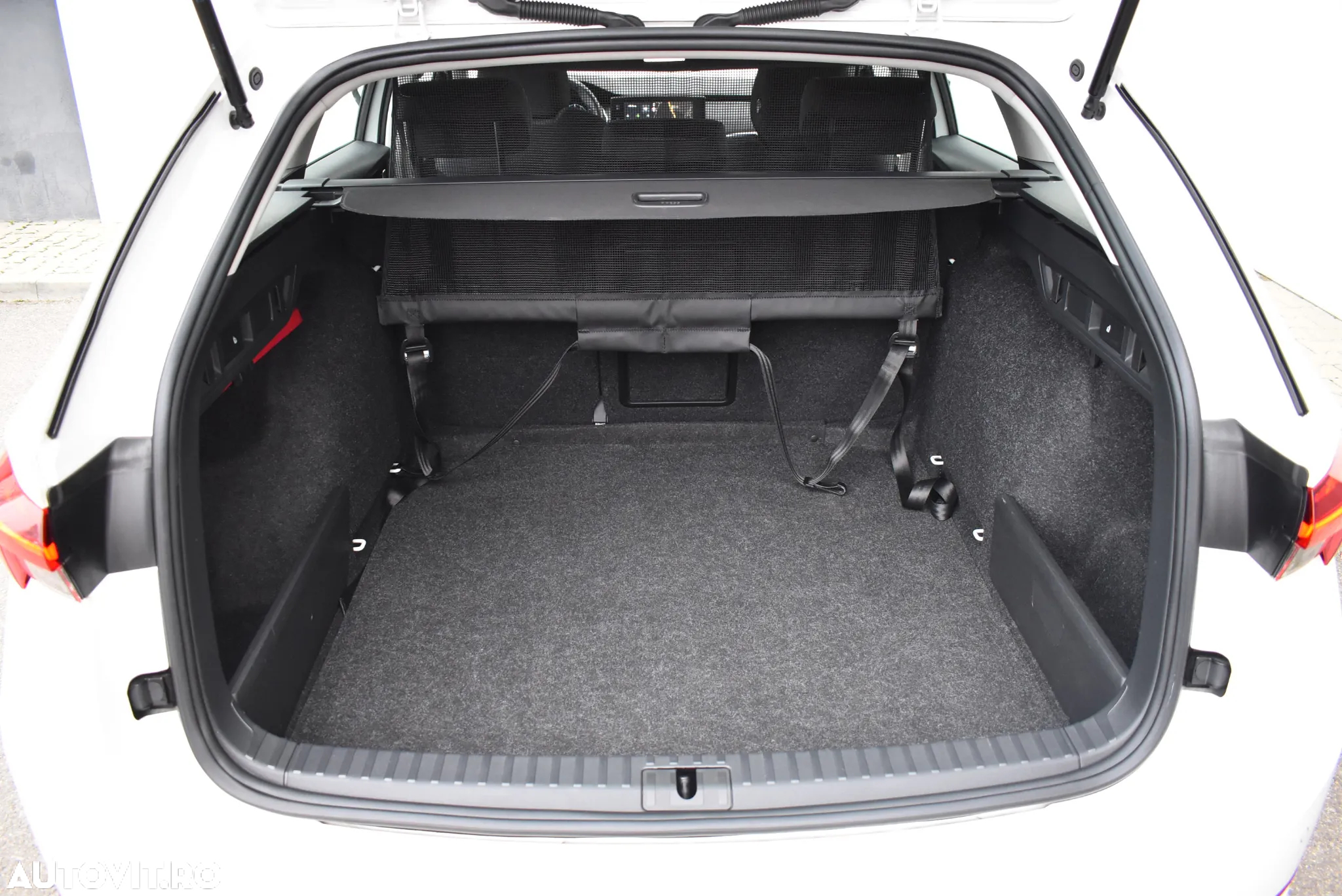 Skoda Octavia 2.0 TDI DSG Clever - 29