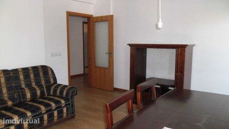 apartamento mobilado t2 na solum junto em Coimbra - - Grande imagem: 3/9