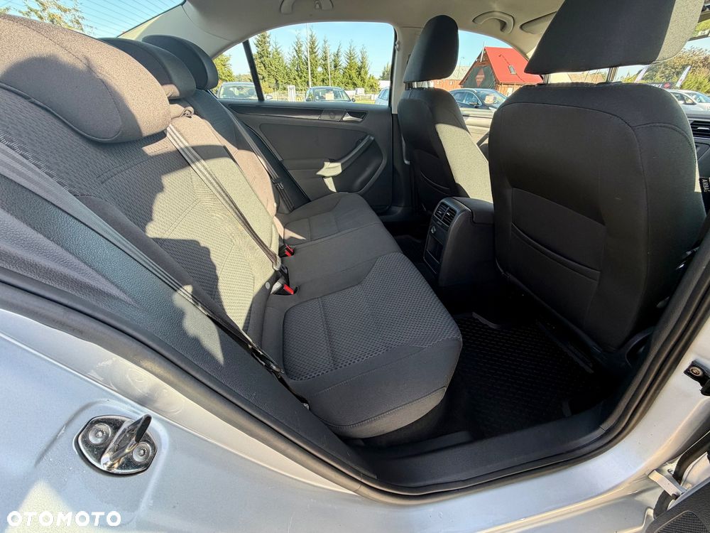 Volkswagen Jetta 1.4 TSI Comfortline DSG - 9