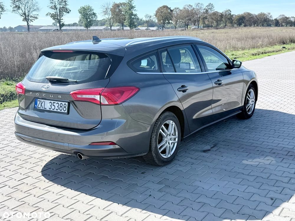 Ford Focus 1.5 EcoBlue STart-Stopp-System TITANIUM - 3