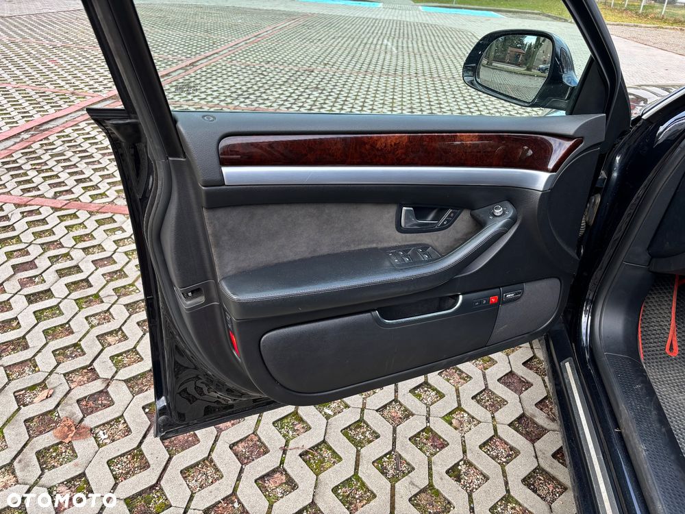 Audi A8 - 24