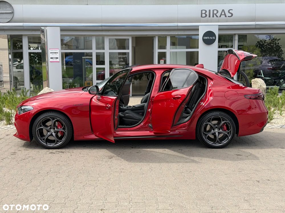 Alfa Romeo Giulia 2.2 AT8-Q4 Veloce - 31