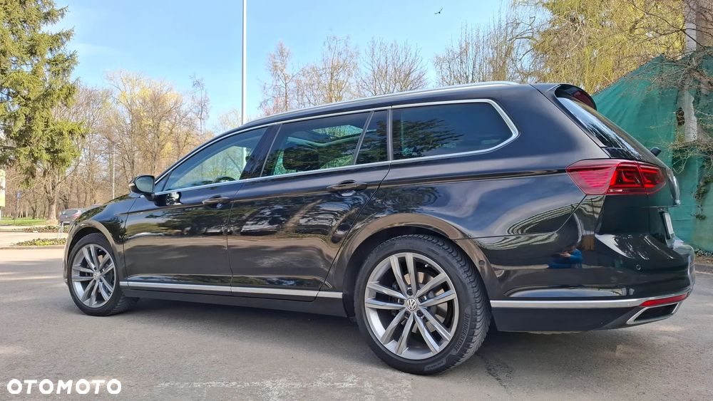 Volkswagen Passat 2.0 TDI SCR DSG Elegance - 8
