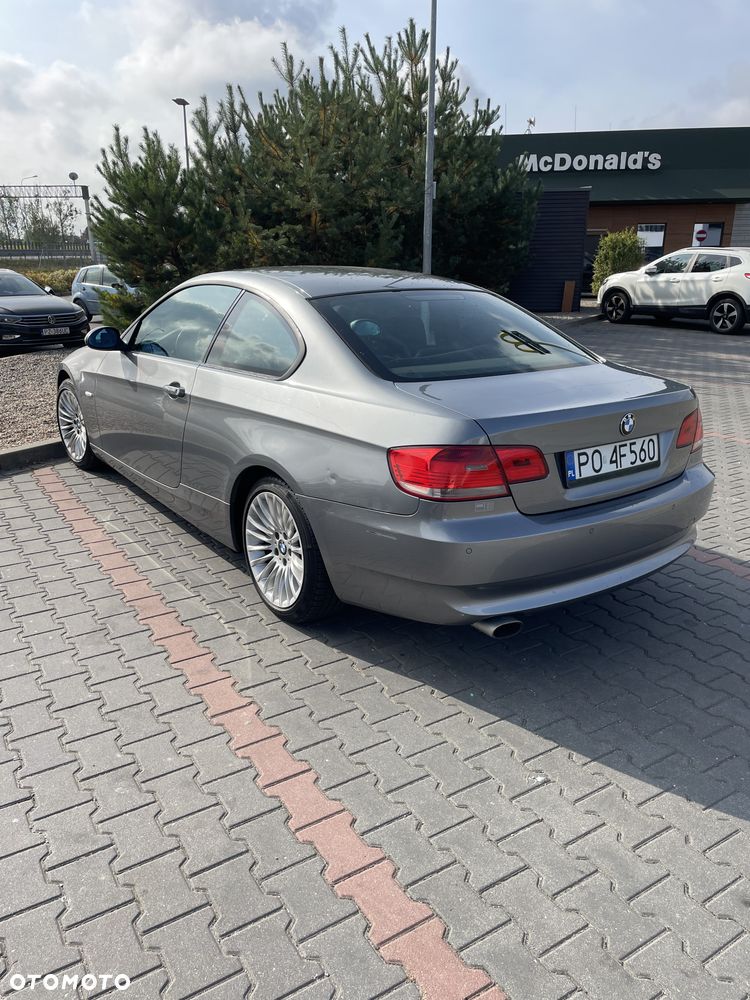 BMW Seria 3 320i - 6