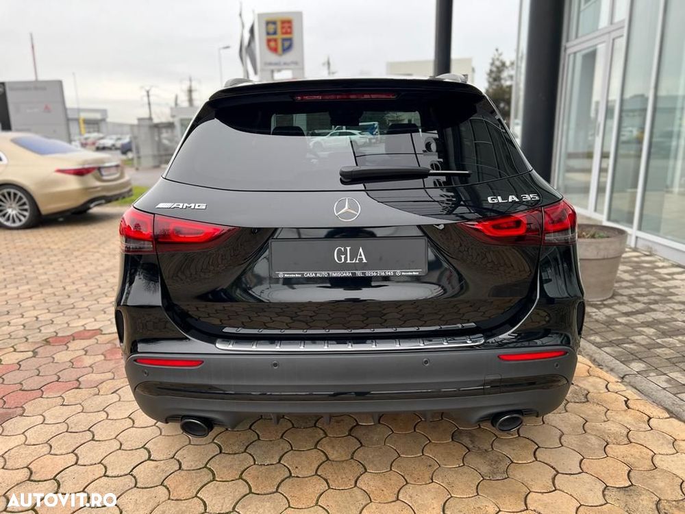 Mercedes-Benz GLA - 9
