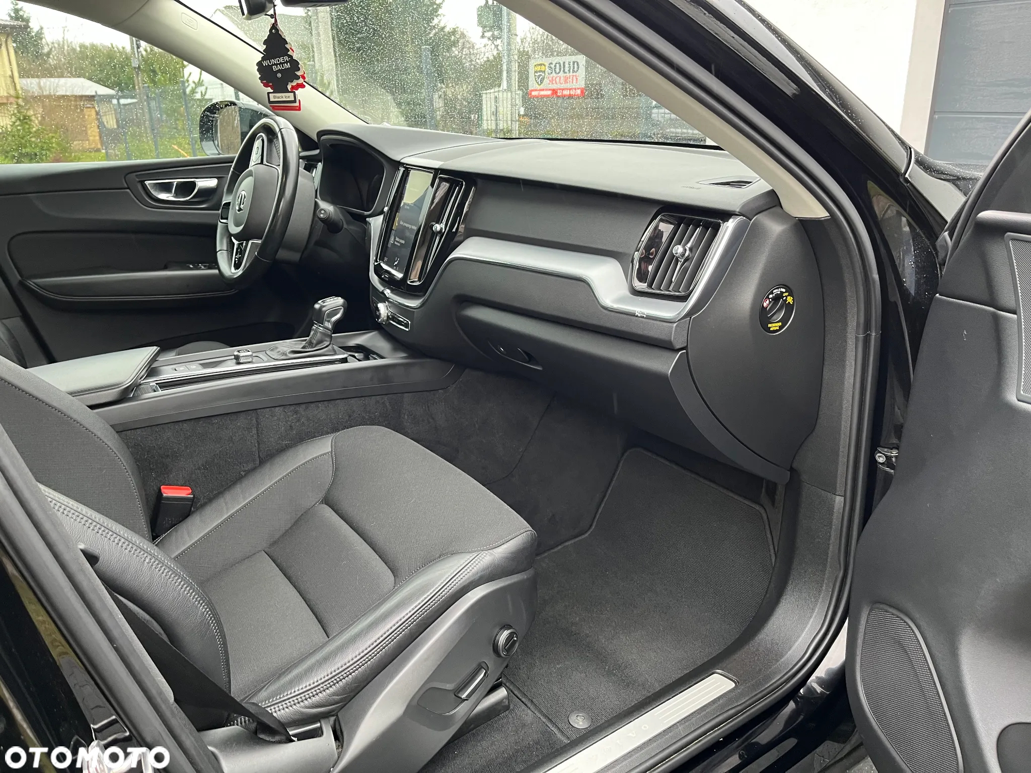 Volvo XC 60 D4 AWD Momentum - 11