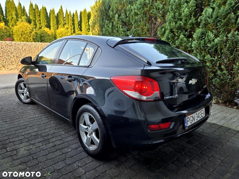 Chevrolet Cruze 1.8 LT+ - 4