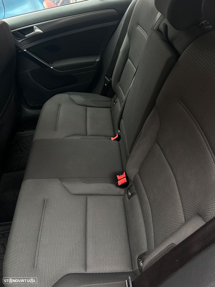 VW Golf Variant 1.6 TDi Confortline - 4