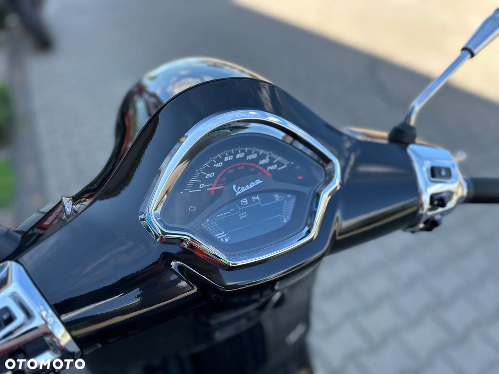 Vespa GTS - 7