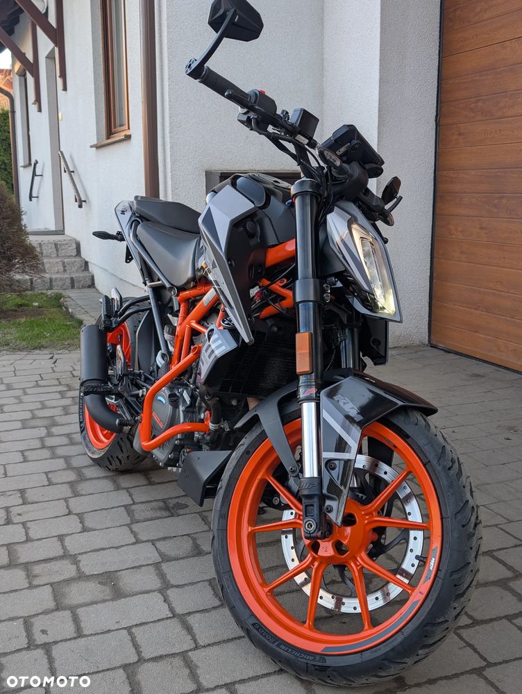 KTM Duke - 22