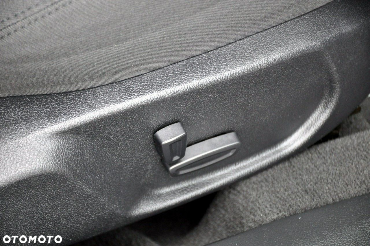 Ford Mondeo - 19