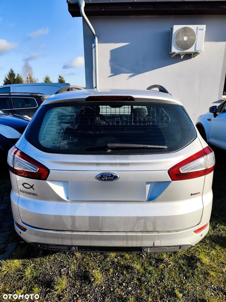 Ford Mondeo 1.8 TDCi Ambiente - 10