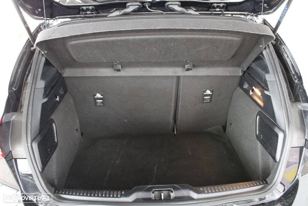 Ford Focus 1.0 EcoBoost MHEV ST-Line - 9