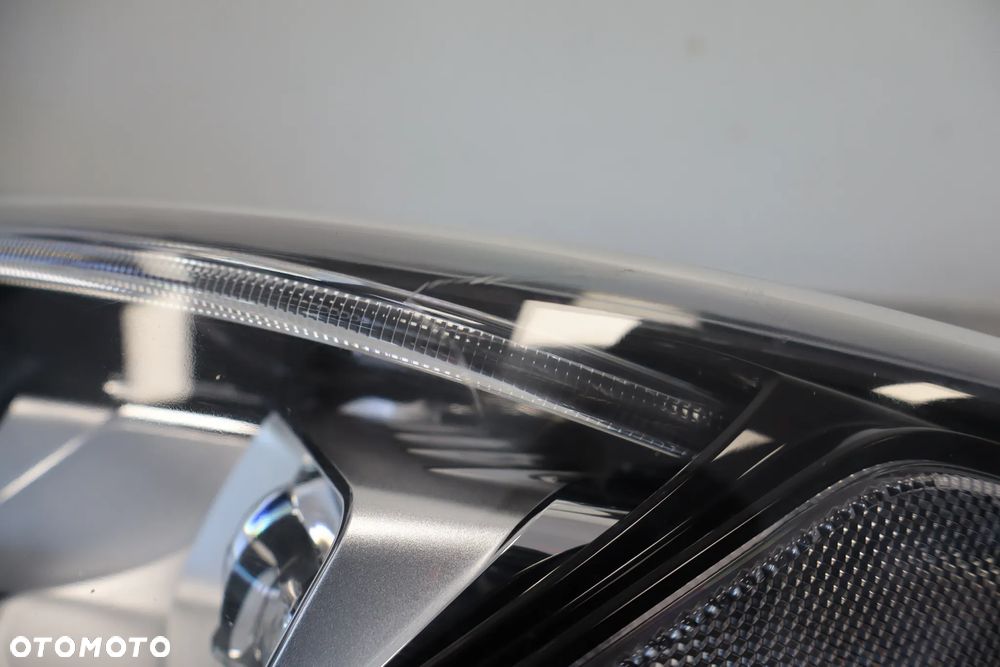 LAMPA PRZEDNIA PRZÓD LEWA NISSAN LEAF II 2 FULL LED 26060-5SH5A 2017 - 10