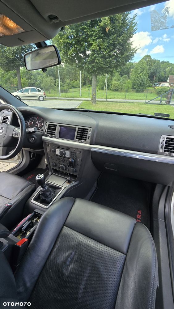 Opel Vectra 1.9 CDTI Cosmo - 28