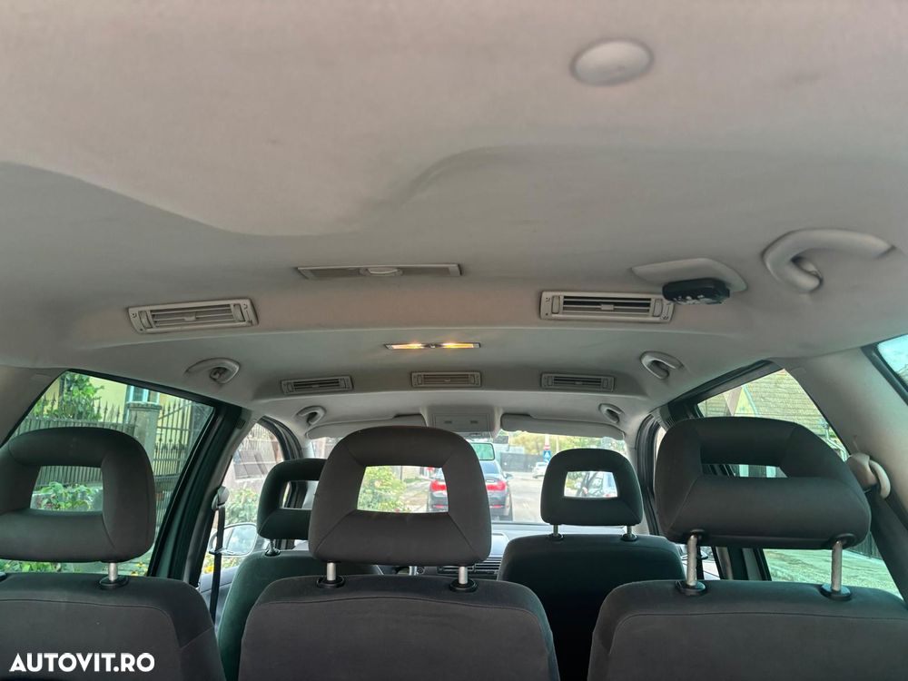 Volkswagen Sharan 1.9 TDI 4Motion - 3