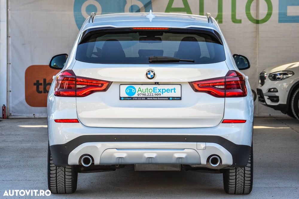 BMW X3 xDrive20d AT Luxury Line - 34