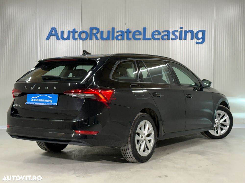 Skoda Octavia Combi 2.0 TDI DSG Ambition - 3