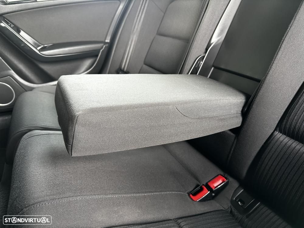 Audi A4 2.0 TDI Advance - 35