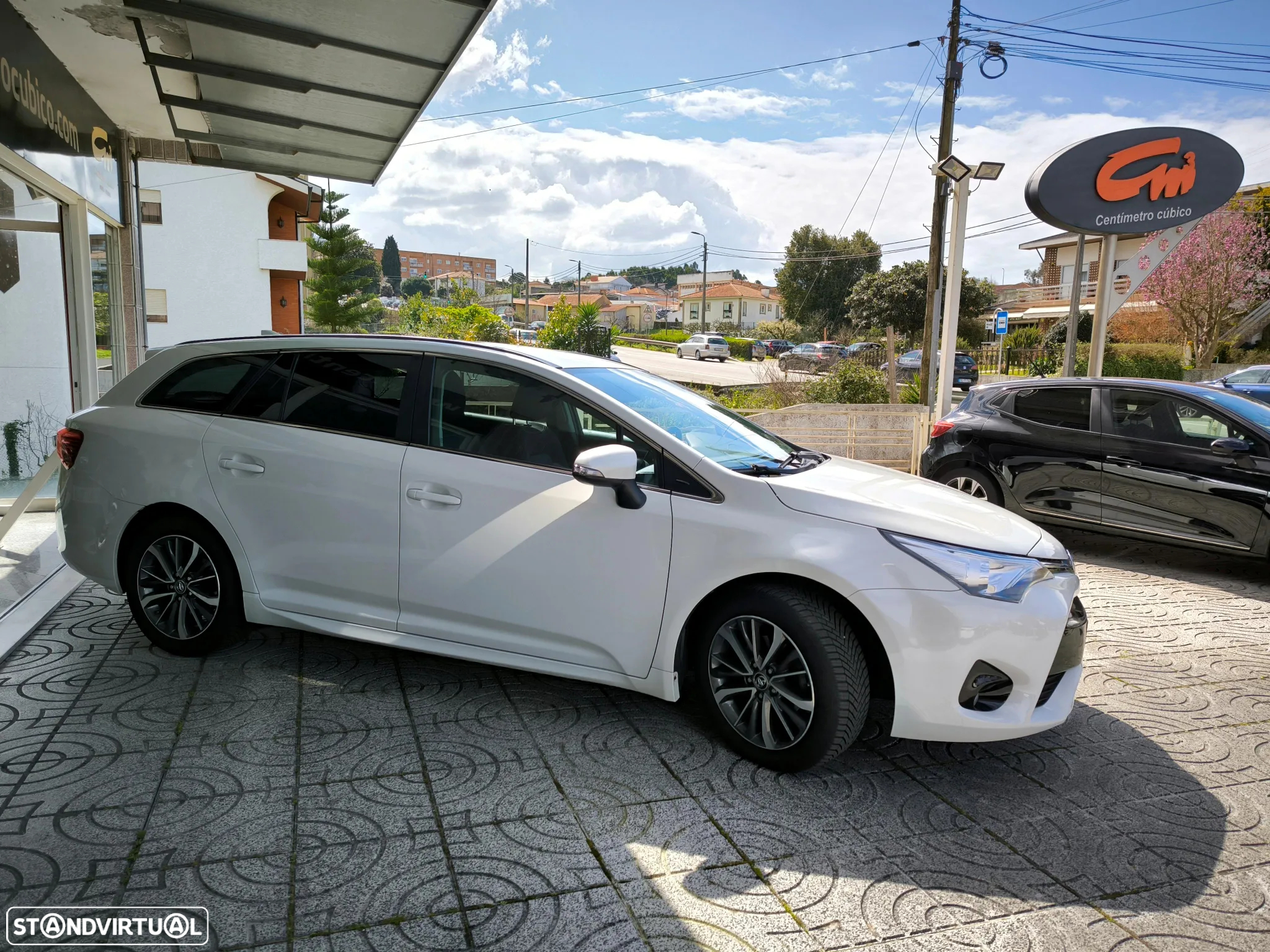 Toyota Avensis Touring Sports 1.6 D-4D Exclusive +P.Business - 6