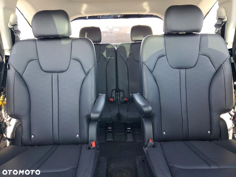Kia Sorento - 11