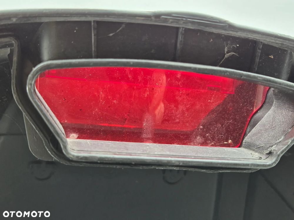 KUFER CENTRALNY  PEUGEOT VIVACITY SKUTER YAMAHA SUZUKI CPI - 16