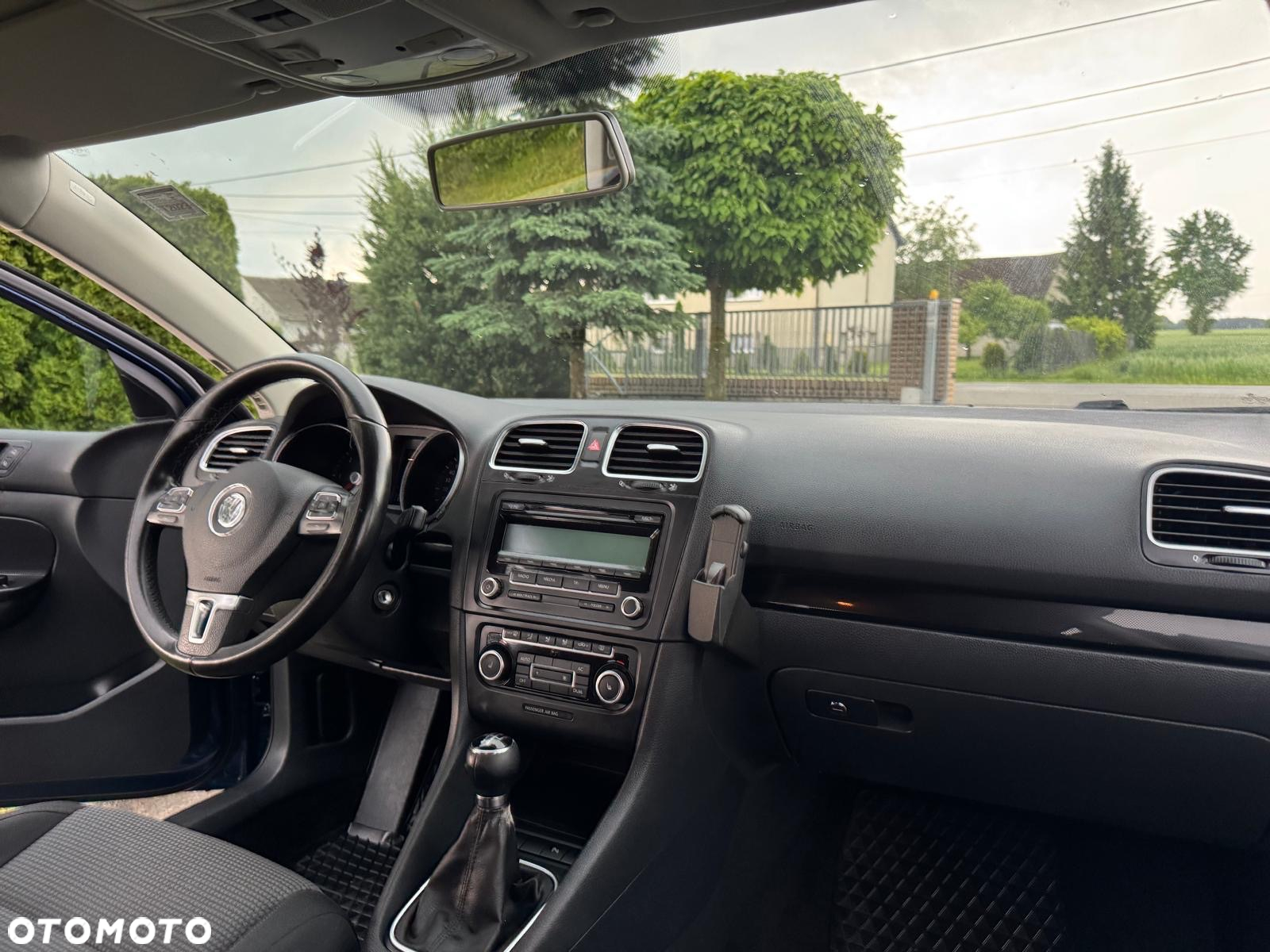 Volkswagen Golf 1.6 TDI BlueMotion Technology Comfortline - 34