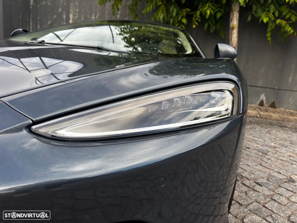 McLaren GT 4.0 Twin-Turbo V8 - 35