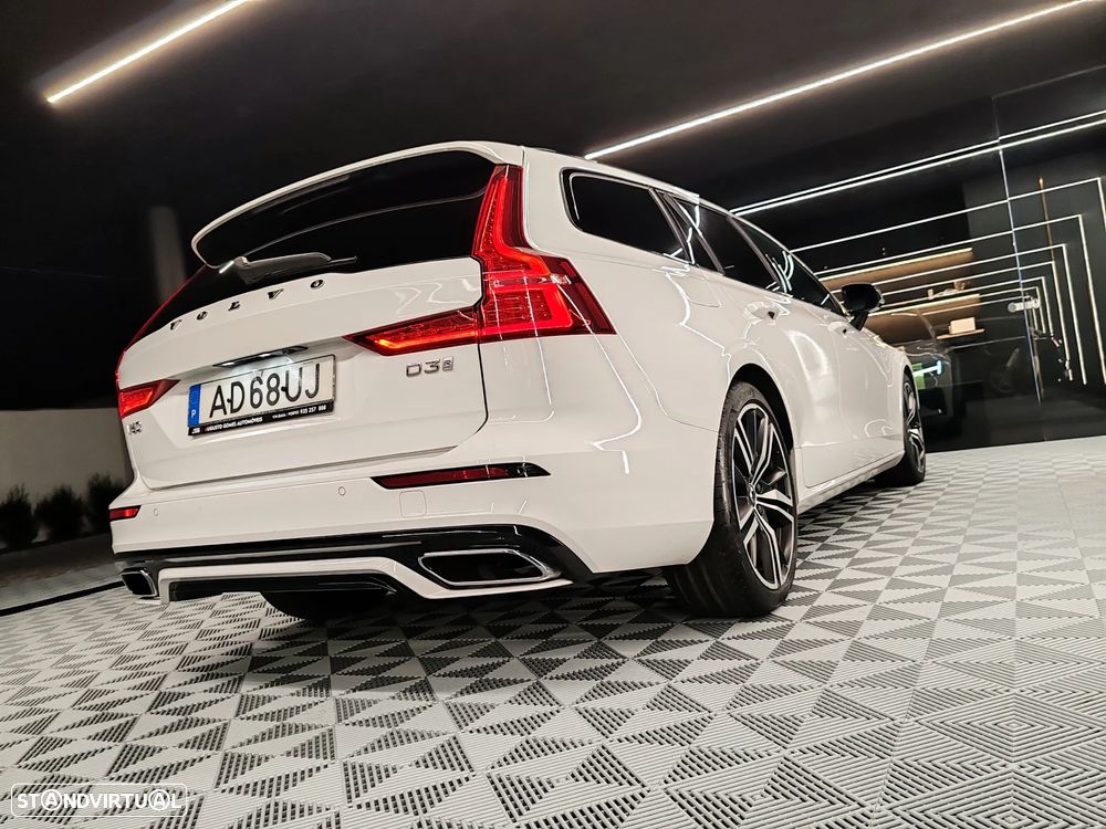 Volvo V60 2.0 D3 R-Design Geartronic - 13