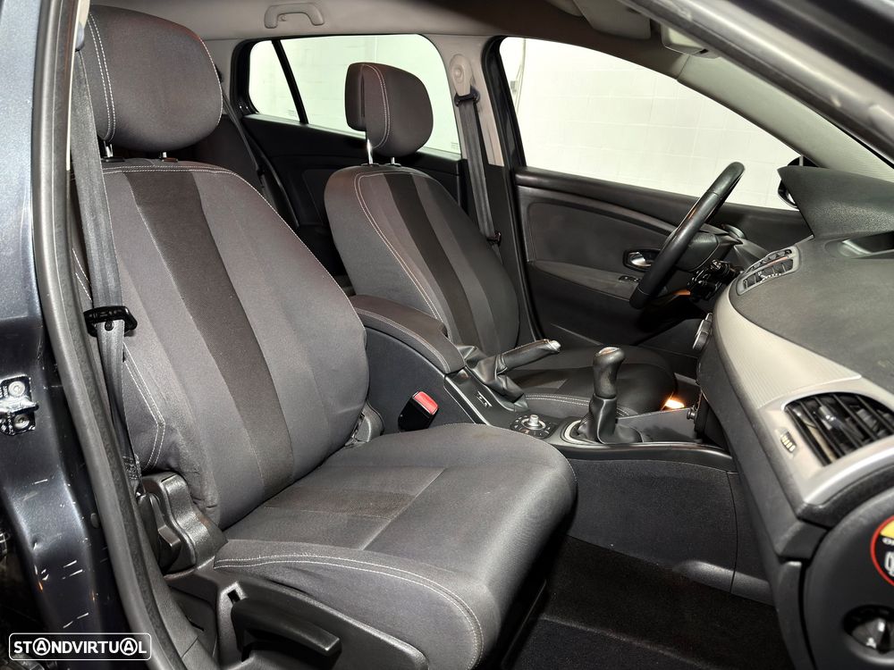 Renault Mégane Sport Tourer 1.5 dCi Dynamique - 9