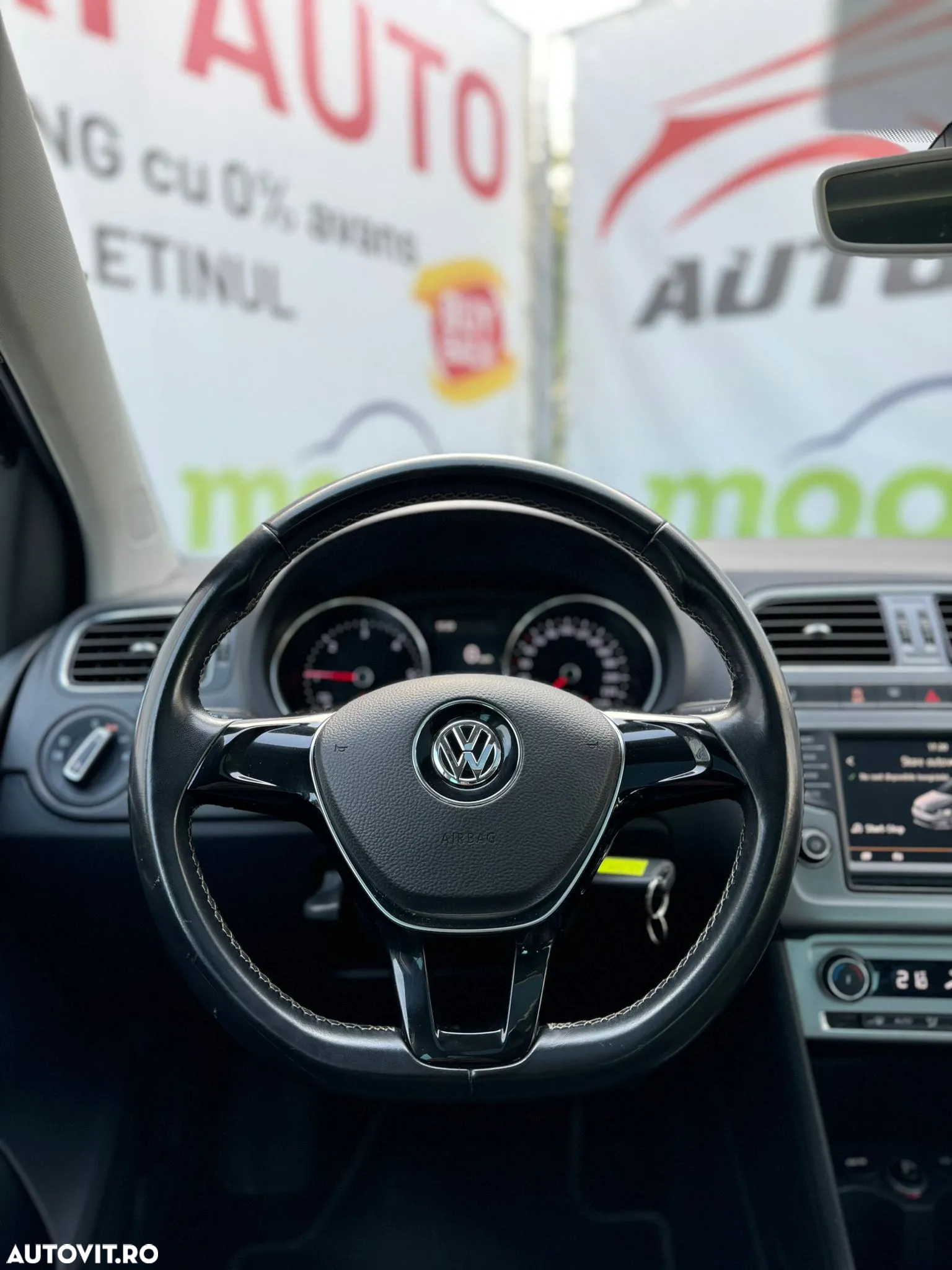 Volkswagen Polo - 30