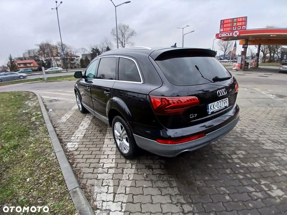 Audi Q7 3.0 TFSI Quattro Tiptronic - 5