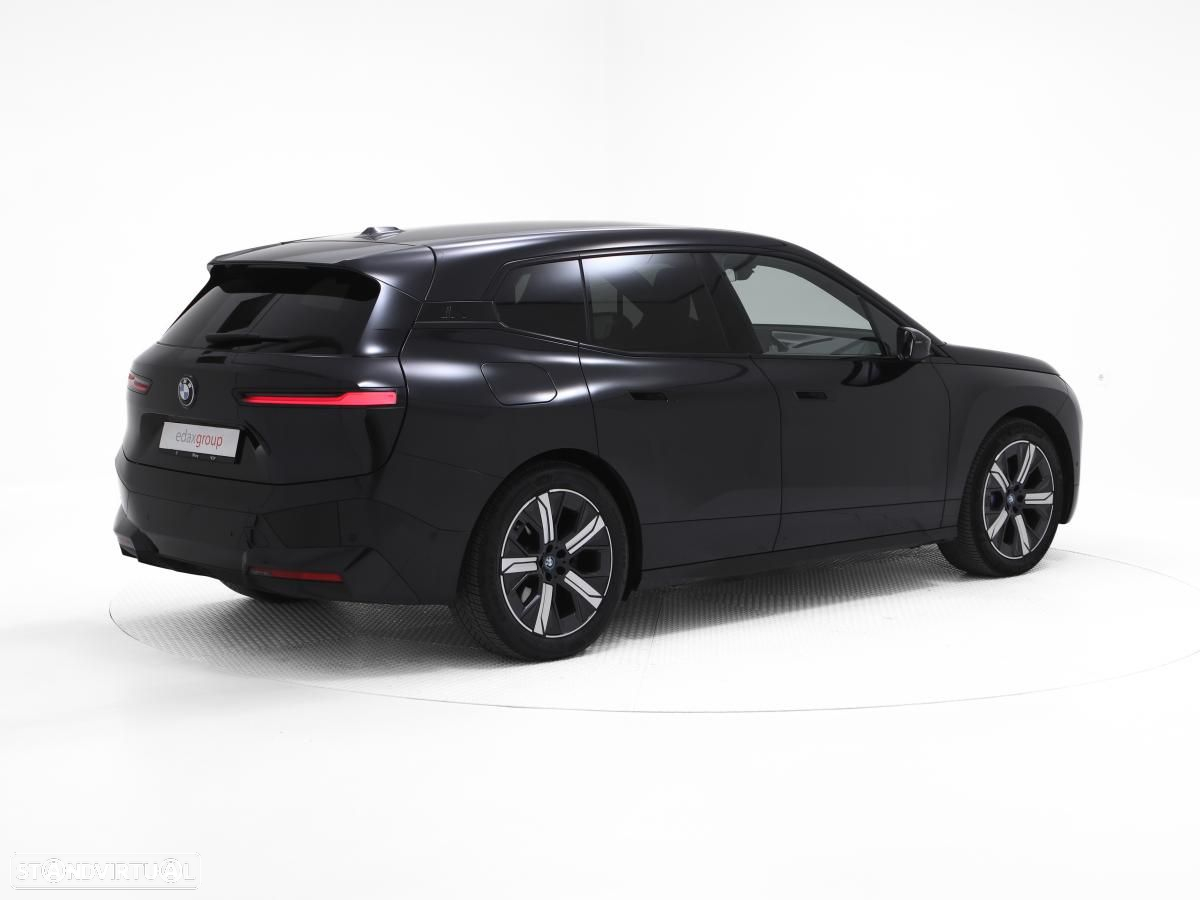 BMW iX xDrive 40 - 3
